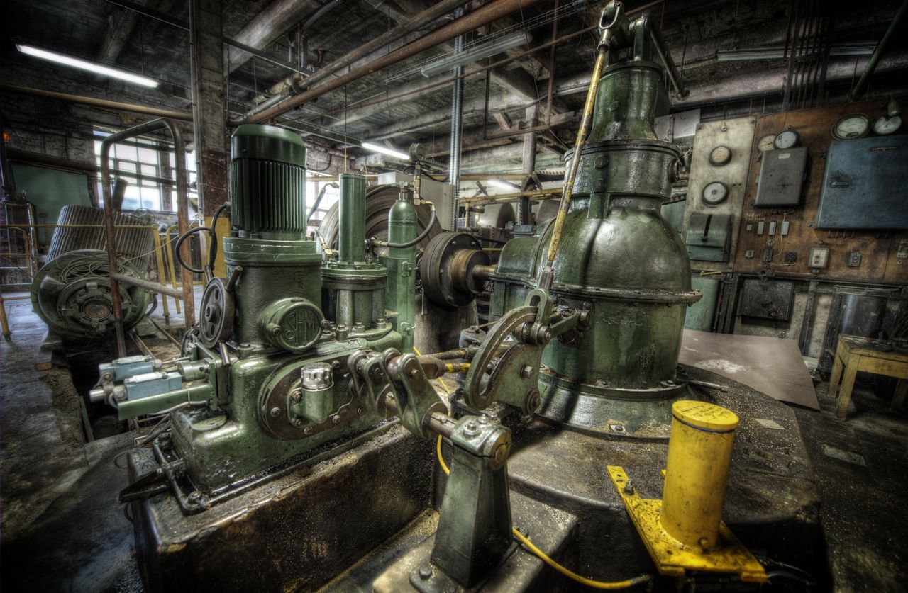 Monuments Cartonnerie de Mesnay Cartonnerie_machine